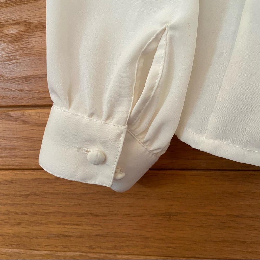 Vintage 80s lace collar cream button up grandmacore top - Picture 4 of 6